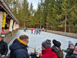 2024-12-21 Eislaufen Freibahn_2